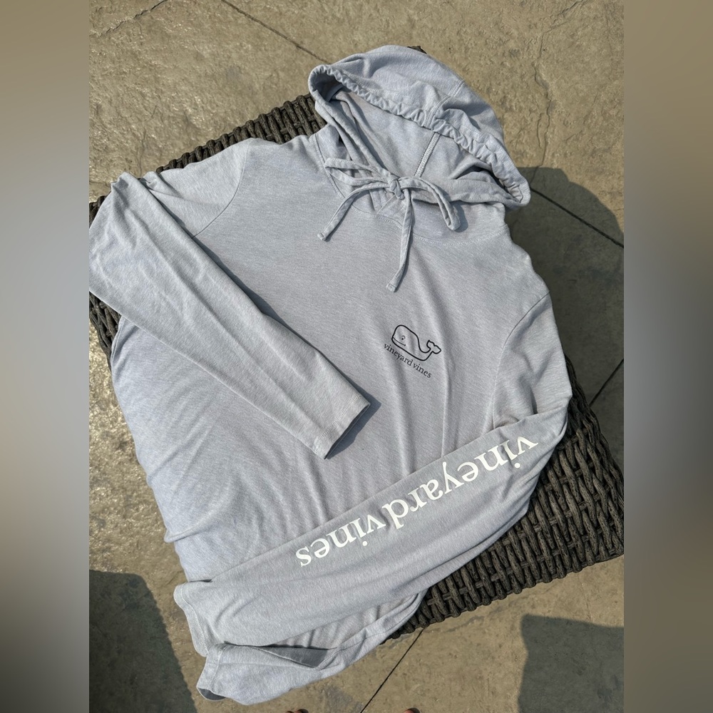 NWOT Vineyard Vines hooded long-sleeve